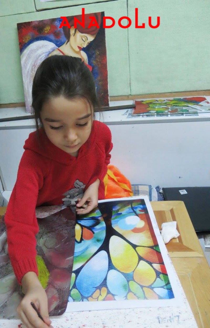 Mersinde Çocuklara Yönelik Resim Atölyeleri