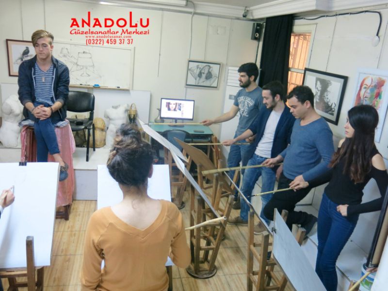 Anadolu Güzel Sanatlar Çizim Dersinde Çukurovada