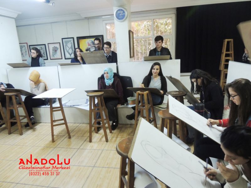 Anadolu Güzel Sanatlar Desen çalışması Yaparlarken Çukurovada